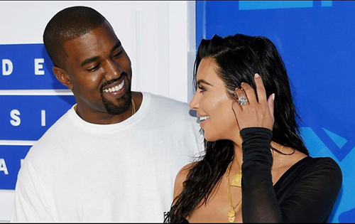 Kanye West disfruta su soltería y sale con Julia Fox